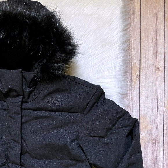 The North Face Girls’ Dealio City Jacket In Black Sparkle - Picture 3 of 12